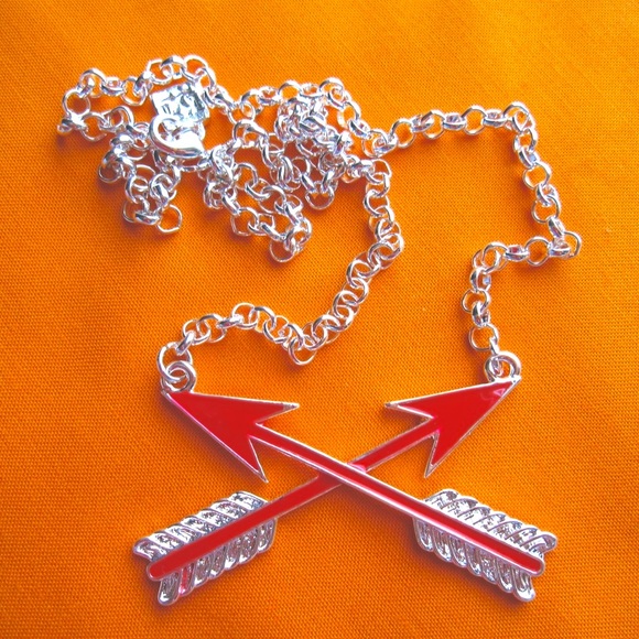 Red Crossed Cupids Arrows Necklace - Picture 1 of 3